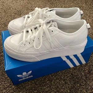 Adidas Nizza Platform White Gently used size 9